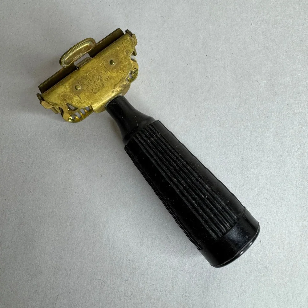 Vintage GEM Junior Single Edge Safety Razor Gold Tone Black Bakelite‎ Handle USA